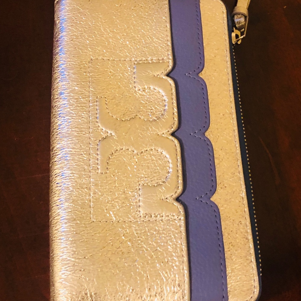 Tory Burch wallet
